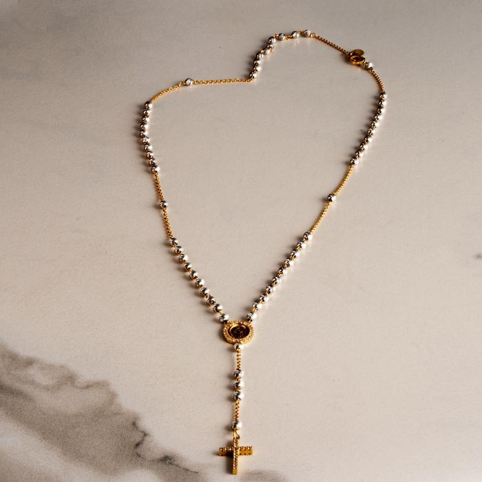 Rosenkranzkette aus 18K Weiß- und Gelbgold mit Diamantkugeln und Zirkoniasteinen