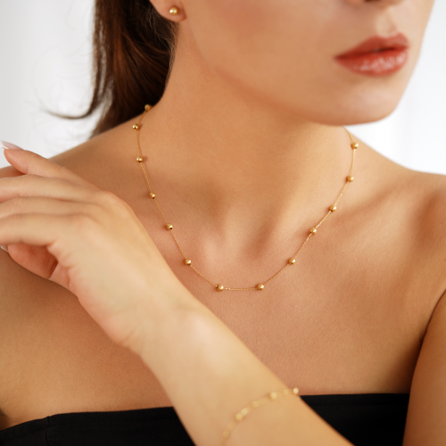 Halskette aus 18 Karat Gelbgold mit Kugeln