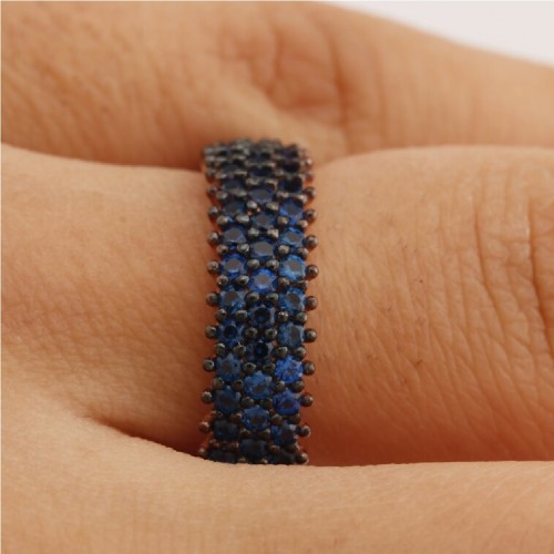 Inel Eternity din Argint 925 Placat cu Rodiu Roz și Trei Randuri de Pietre Cubic Zirconia Albastru Safir